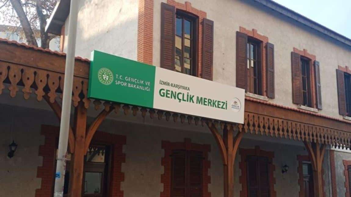 Karşıyaka Gençlik Merkezi Gezisi